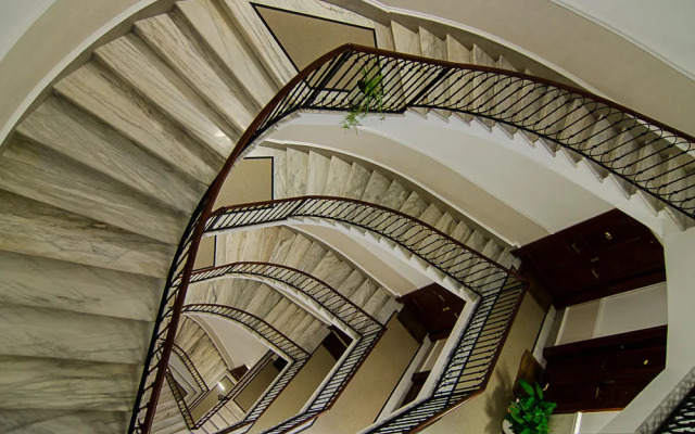 We Love Roma Guest House