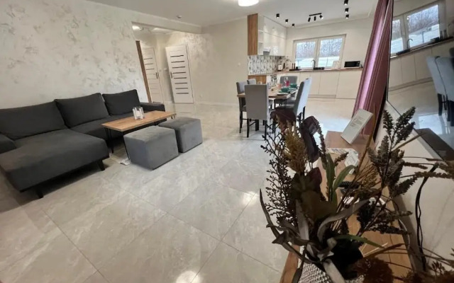 Apartamenty Max House