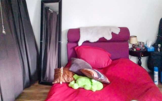 House With one Bedroom in Le Chesnay, With Furnished Garden