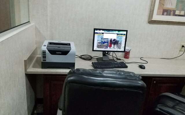 SureStay Plus Hotel by Best Western St. Louis Airport