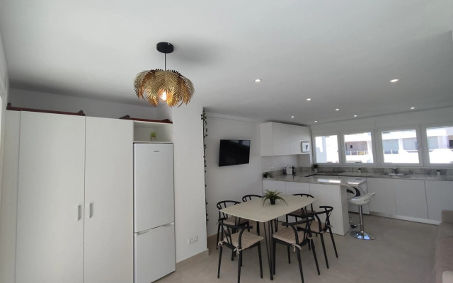 Front Sea View Penthouse