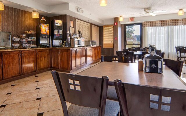 Spark by Hilton Biloxi Ocean Springs