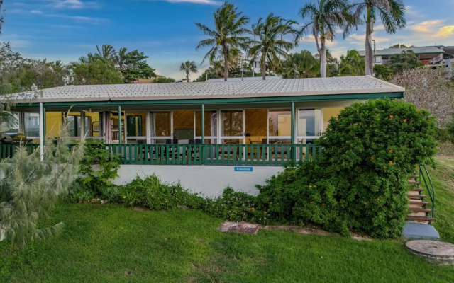 The Endeavour - 2 bedroom cottage — hotel in Seventeen Seventy