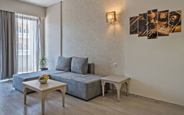 Icarus Suites &  Apartments