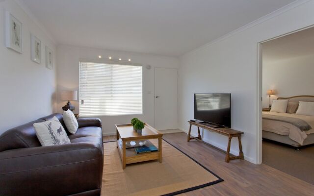 Boutique Apartment - Central & Sophisticated