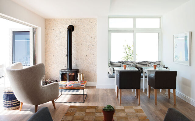 One Marine Drive Boutique Hotel