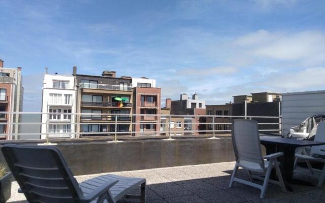 Roof Studio with Large Sun Terrace in Middelkerke