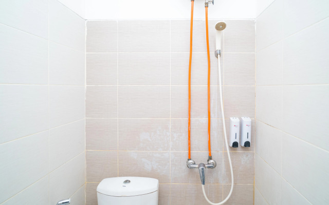 RedDoorz Syariah near Marvell City Mall 2