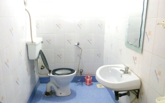 Hotel Shri Giriraj Palace