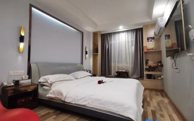 Weihui Yuexiu Theme Hotel – Guest Rooms – Xinxiang