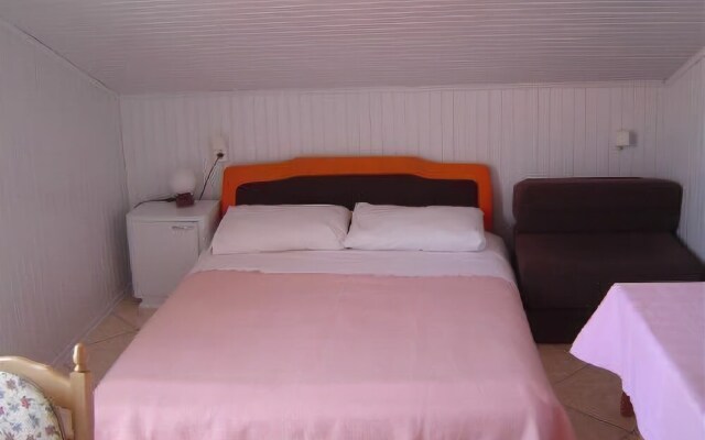 Apartments & Rooms Tina Drazica
