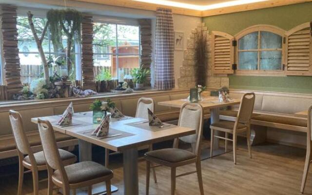 Zur neuen Post Landhotel