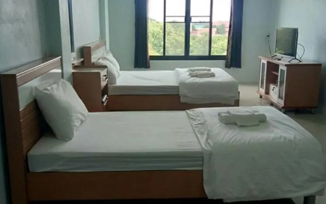 Sutharnlai Apartment