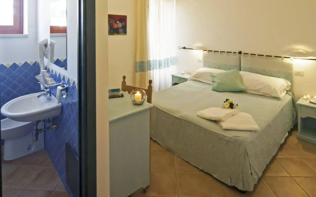 Bue Marino Hotel & Rooftop Bar
