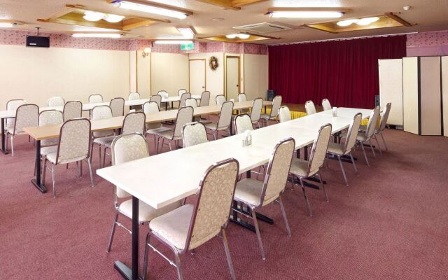 Okinawa Sunplaza Hotel
