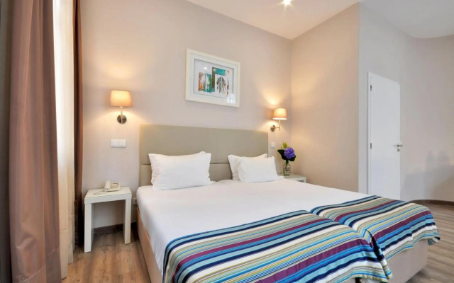 Porto Domus Hotel