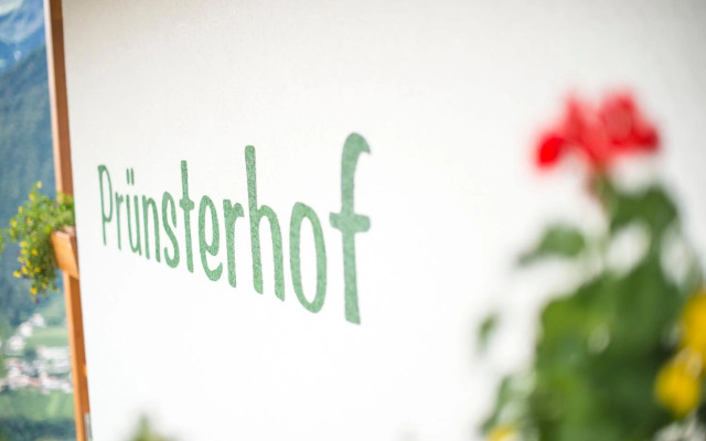 Prünsterhof Schenna