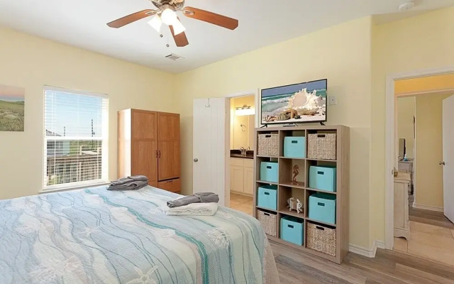 A Sassy Seagull 3 Bedroom Home