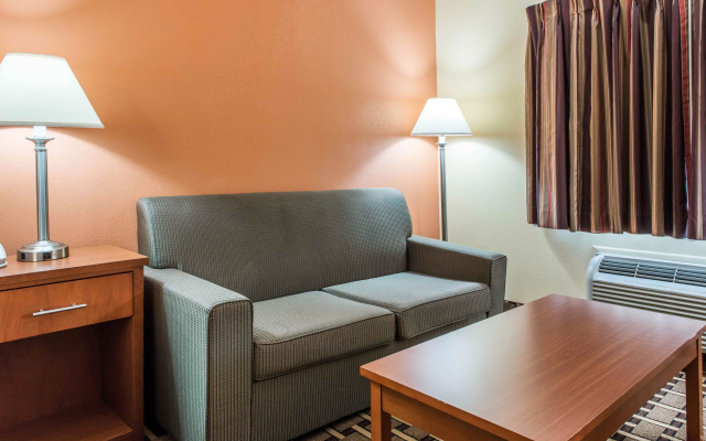 Comfort Inn & Suites Caldwell