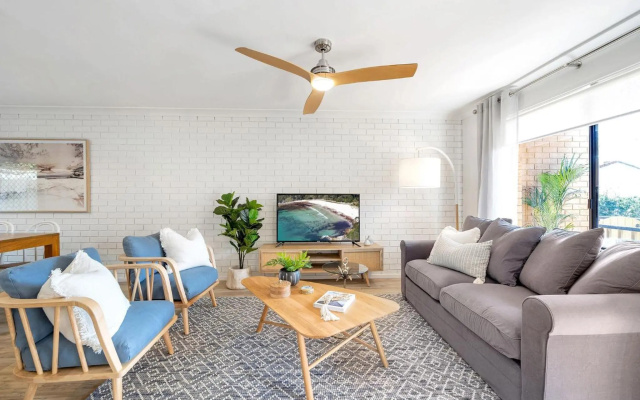 Catch of The Bay Coastal Elegance 150m from Orion Beach – Guest Rooms – Vincentia