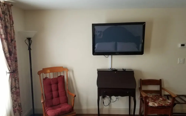 Tilton Inn