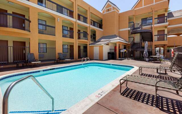 Quality Inn & Suites Westminster Seal Beach