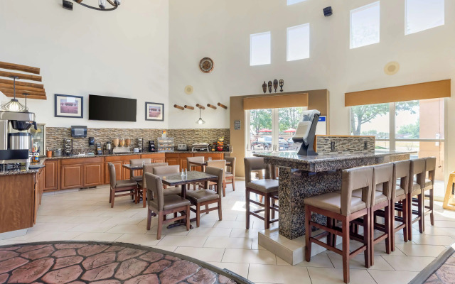 Best Western Kiva Inn