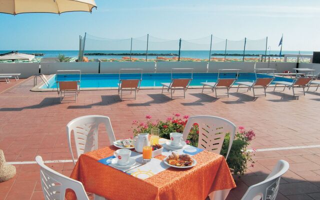 Hotel Embassy Pesaro