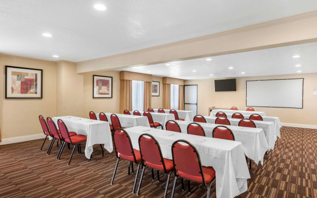 Best Western Plus Ontario Airport & Convention Center