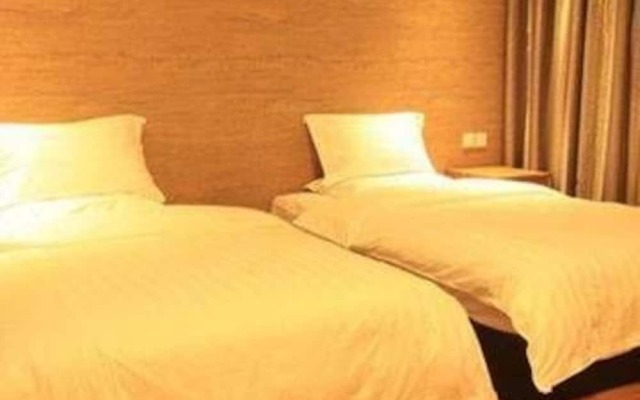 Orange Hotel
