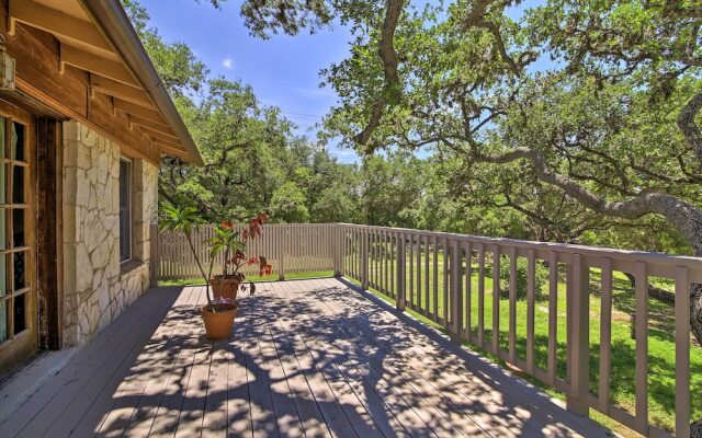 Countryside Cottage: 17 Mi to Downtown San Antonio