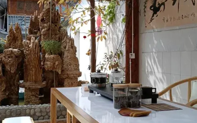 Yiyangxuan Hostel