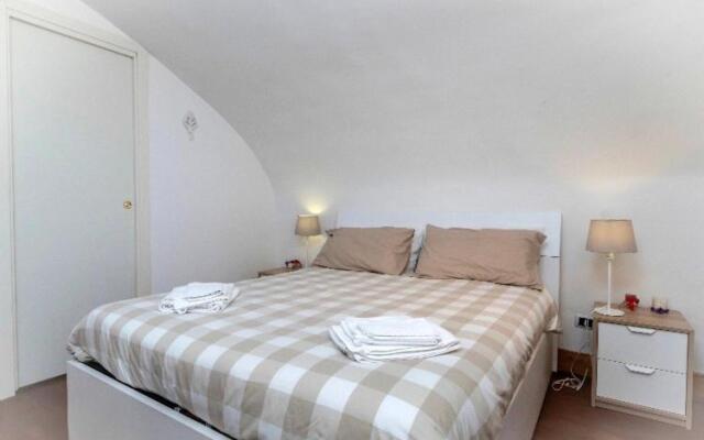 Santi Apostoli House