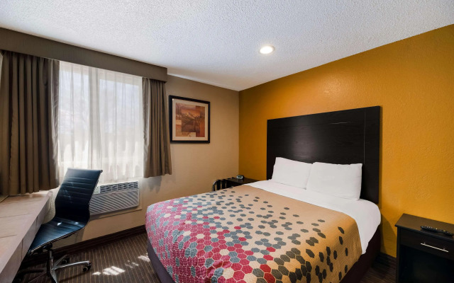 Rodeway Inn Flagstaff - Downtown