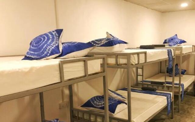 Island Life Hostel