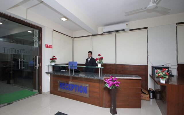 OYO 9046 Hotel Metro Star