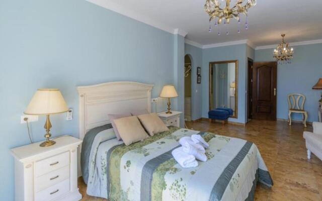 Villa Isabel de Nerja by Ruralidays