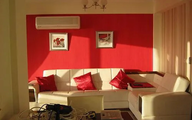 Royal Heights Apartments