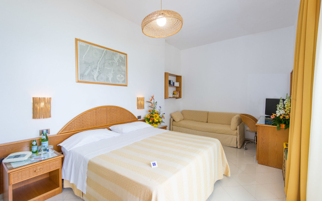 Ecoresort Le Sirenè - Caroli Hotels