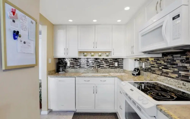 South Seas Tower 3-1512