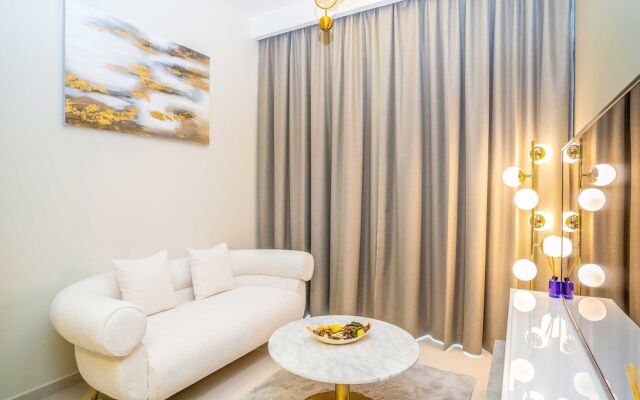 Heart Of Business Bay Burj Khalifa View