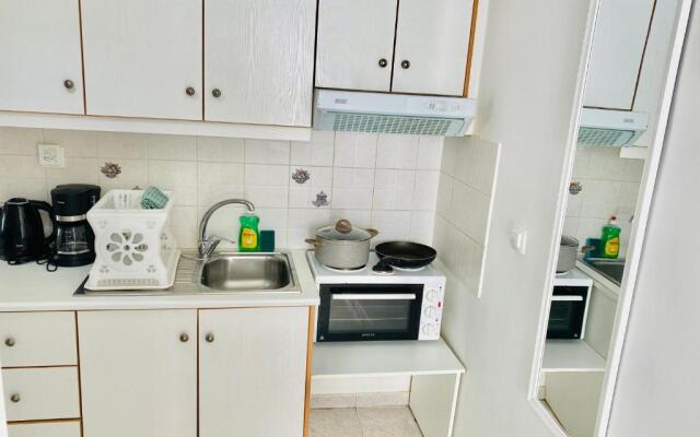 Korona beach apartments I sea view studio