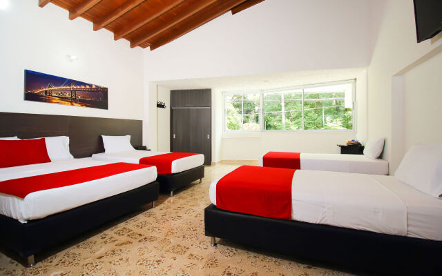 Hotel Palmas Del Estadio