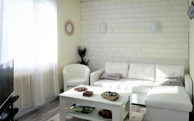 Holiday Home Les Hirondelles - ADS185