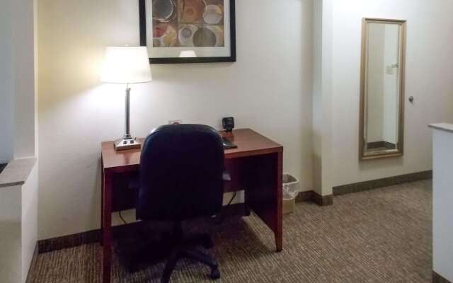 Comfort Suites Inn at Ridgewood Farm