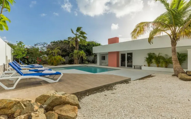 Boca Catalina 2bd 2bt Apt 1