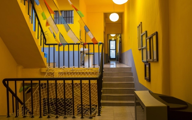 Rainbow Wave Surfing Hostel