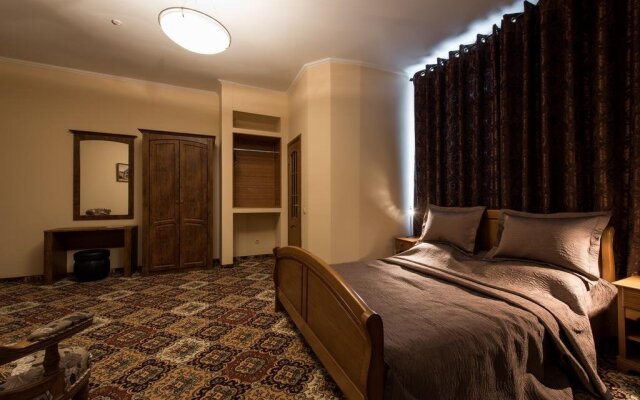 Premium Hotel