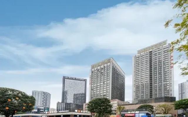 Chongqing • 100 Inn | WARMWIPEWHLBATHMERGEMNIMALMOD Hotel (Guanyinqiao Subway Station)