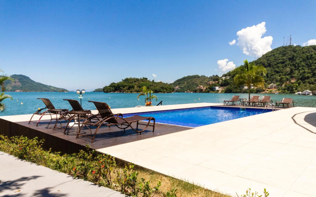 Venha curtir essa maravilha! Frente para o mar!